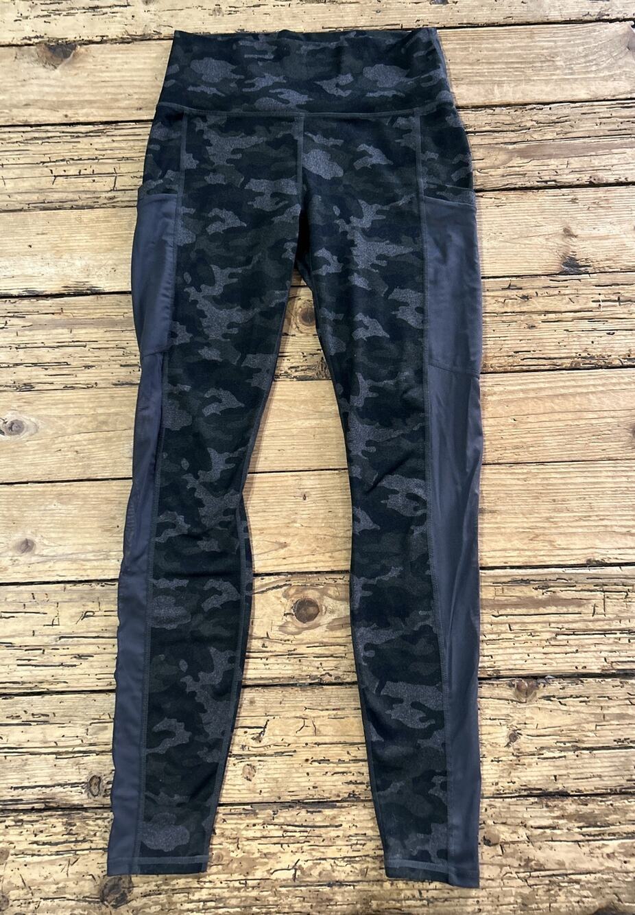 Powerhold Fabletics Women’s S Army Print W/ Mesh Pockets Workout Leggings